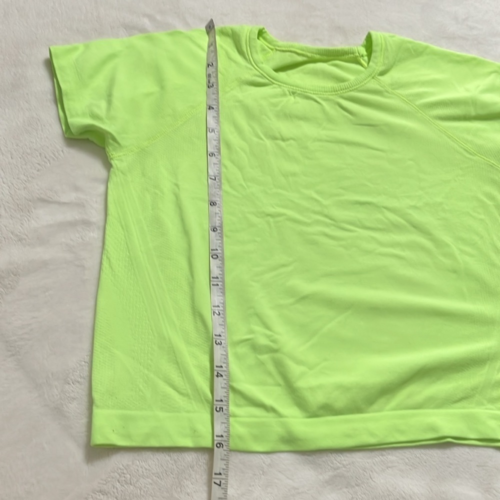 Athleta Green neon Women's crop Top - Picture 5 of 6